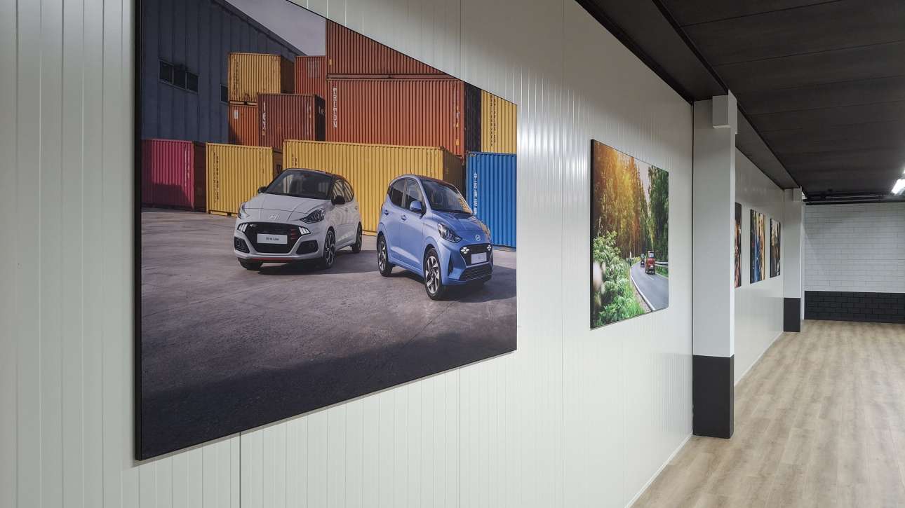 Interieurreclame, indoor branding, indoor reclame, binnenreclame, textielframes, 3d letters, logo