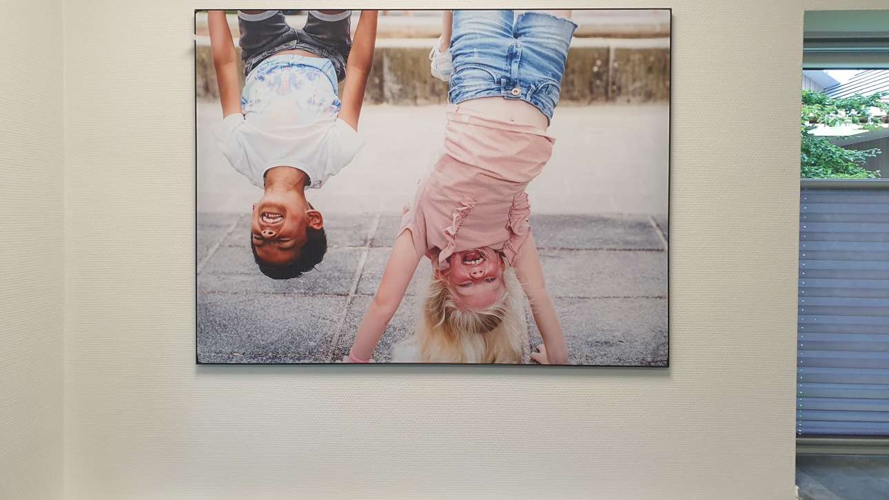 Indoor, Signing, Reclame, Textielframes, Gevelreclame, Gevelletters, Freesletters, Bewegwijzering, Reclamezuil, portaalbord, textielframes