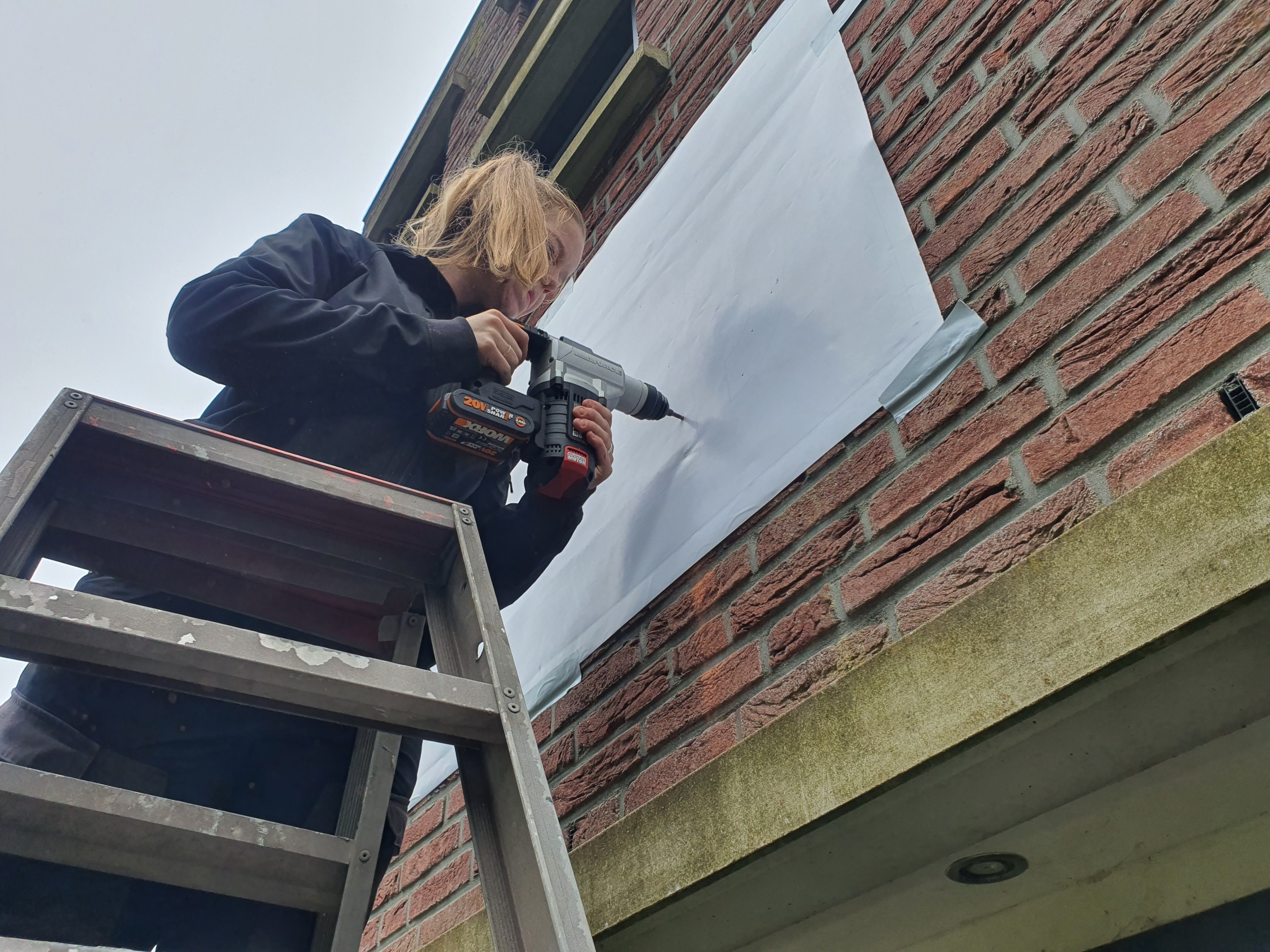 Indoor, Signing, Reclame, Textielframes, Gevelreclame, Gevelletters, Freesletters, Bewegwijzering, Reclamezuil, portaalbord, textielframes