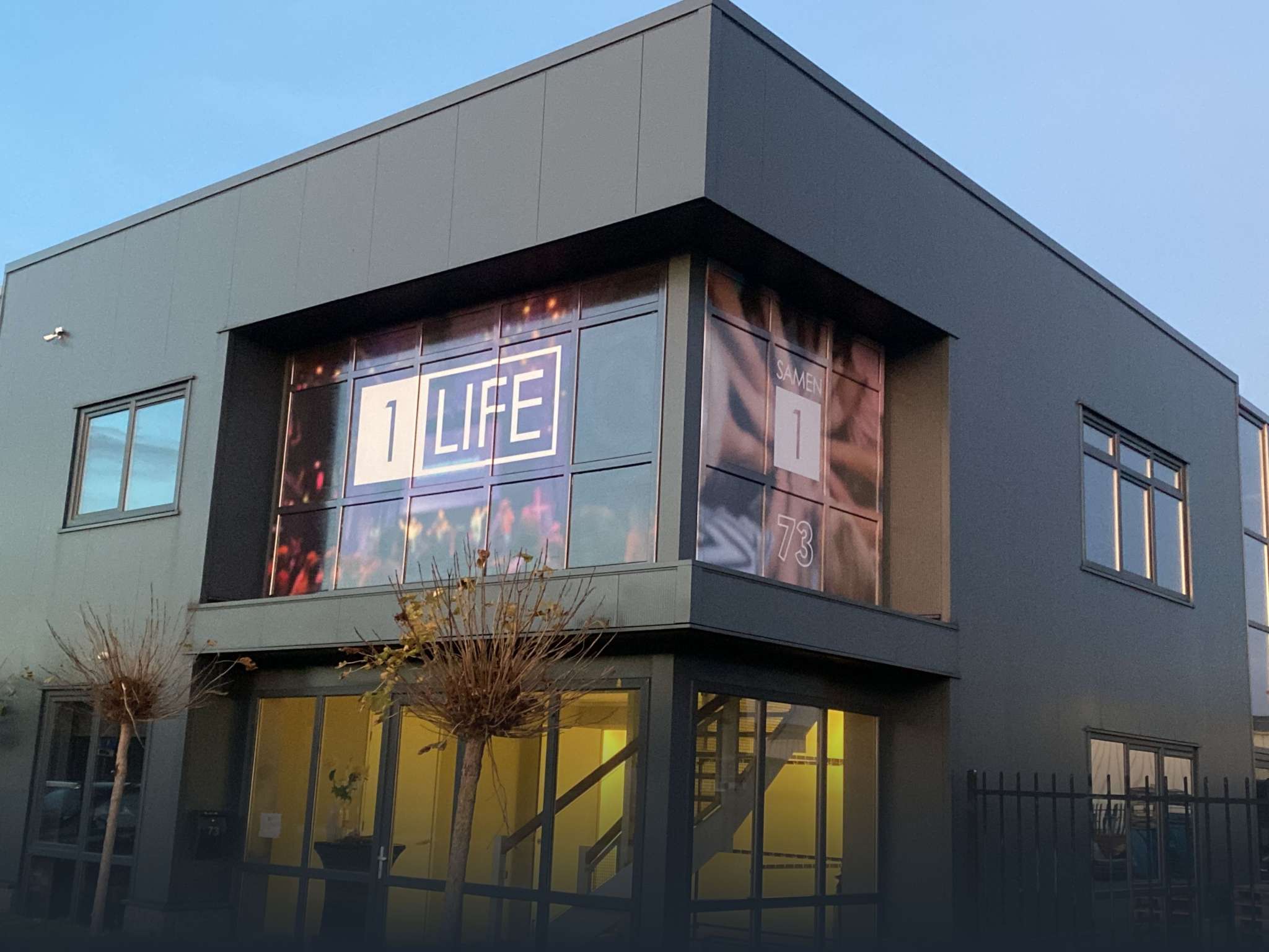 One way vision, raamfolie, raambelettering, gevelreclame, raambestickering, twente