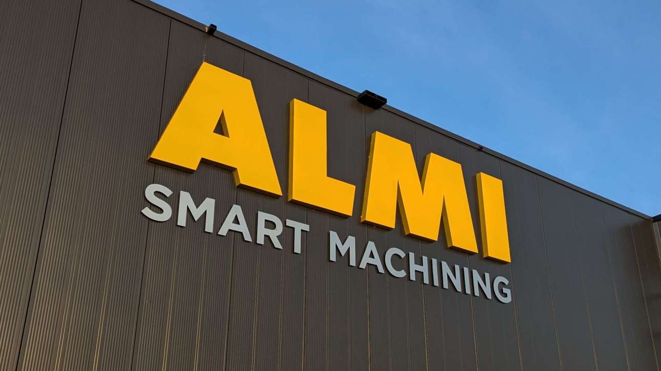 Almi, Gevelreclame, Doosletters, Reclame, Gevelteksten, Vriezenveen, Wierden, Overijssel, Sign, Signing