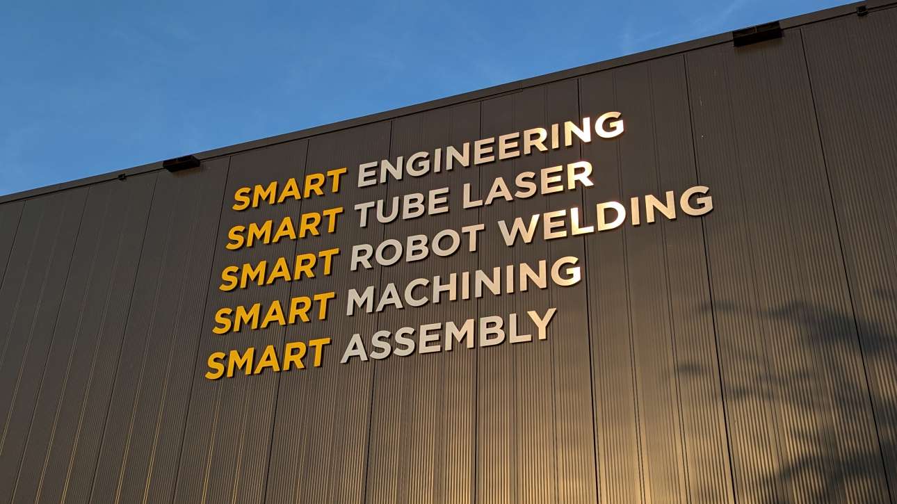 Almi, Gevelreclame, Doosletters, Reclame, Gevelteksten, Vriezenveen, Wierden, Overijssel, Sign, Signing