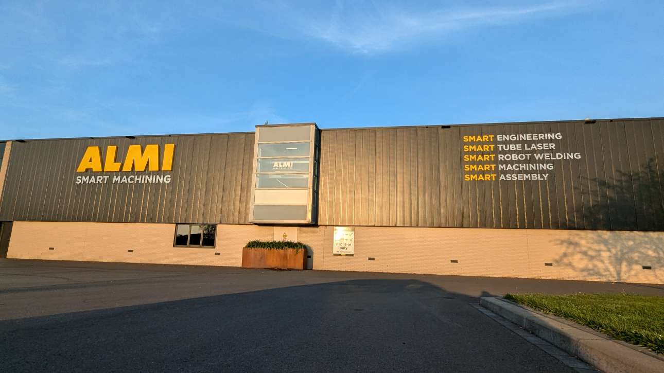 Almi, Gevelreclame, Doosletters, Reclame, Gevelteksten, Vriezenveen, Wierden, Overijssel, Sign, Signing