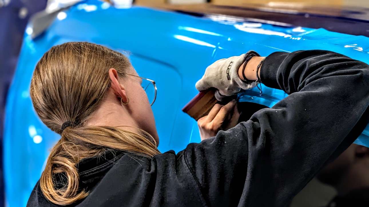 Carwrrap, belettering, wrappen, reclame, sign, carwrapper, twente, overijssel, almelo, enschede, hengelo