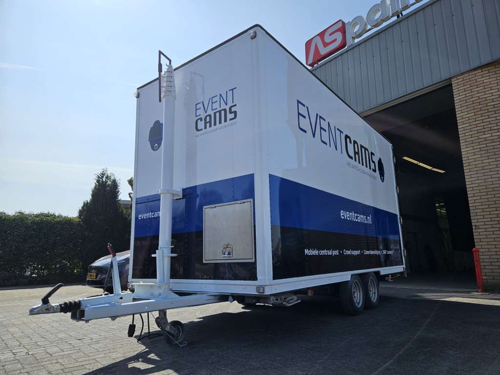 Signdustry, Indusigns, Nijverdal, Hellendoorn, Vriezenveen, Rijssen, Enter, Wierden, Spuiten, Natlakken, Beletteren, Reclame, Sign