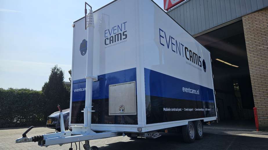 Signdustry, Indusigns, Nijverdal, Hellendoorn, Vriezenveen, Rijssen, Enter, Wierden, Spuiten, Natlakken, Beletteren, Reclame, Sign