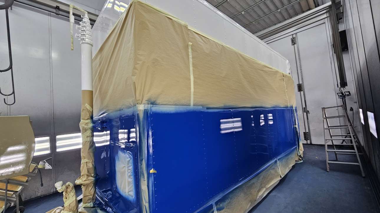 Signdustry, Indusigns, Nijverdal, Hellendoorn, Vriezenveen, Rijssen, Enter, Wierden, Spuiten, Natlakken, Beletteren, Reclame, Sign