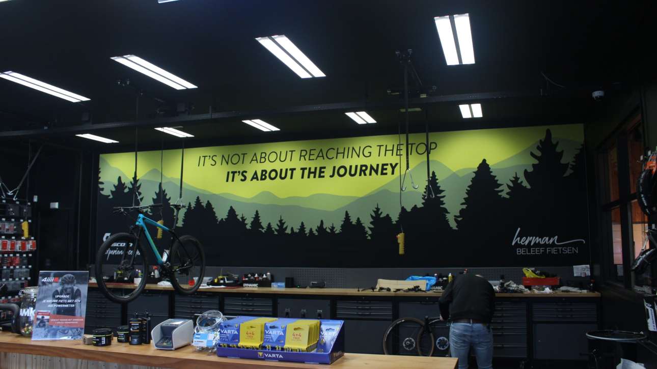 Indoor, reclame, signing, belettering, textielframes, winkelinrichting, peesframes, verlichte, frames, reclame, signing, nijverdal, wierden, vriezenveen, nijverdal, salland, rijssen, overijssel