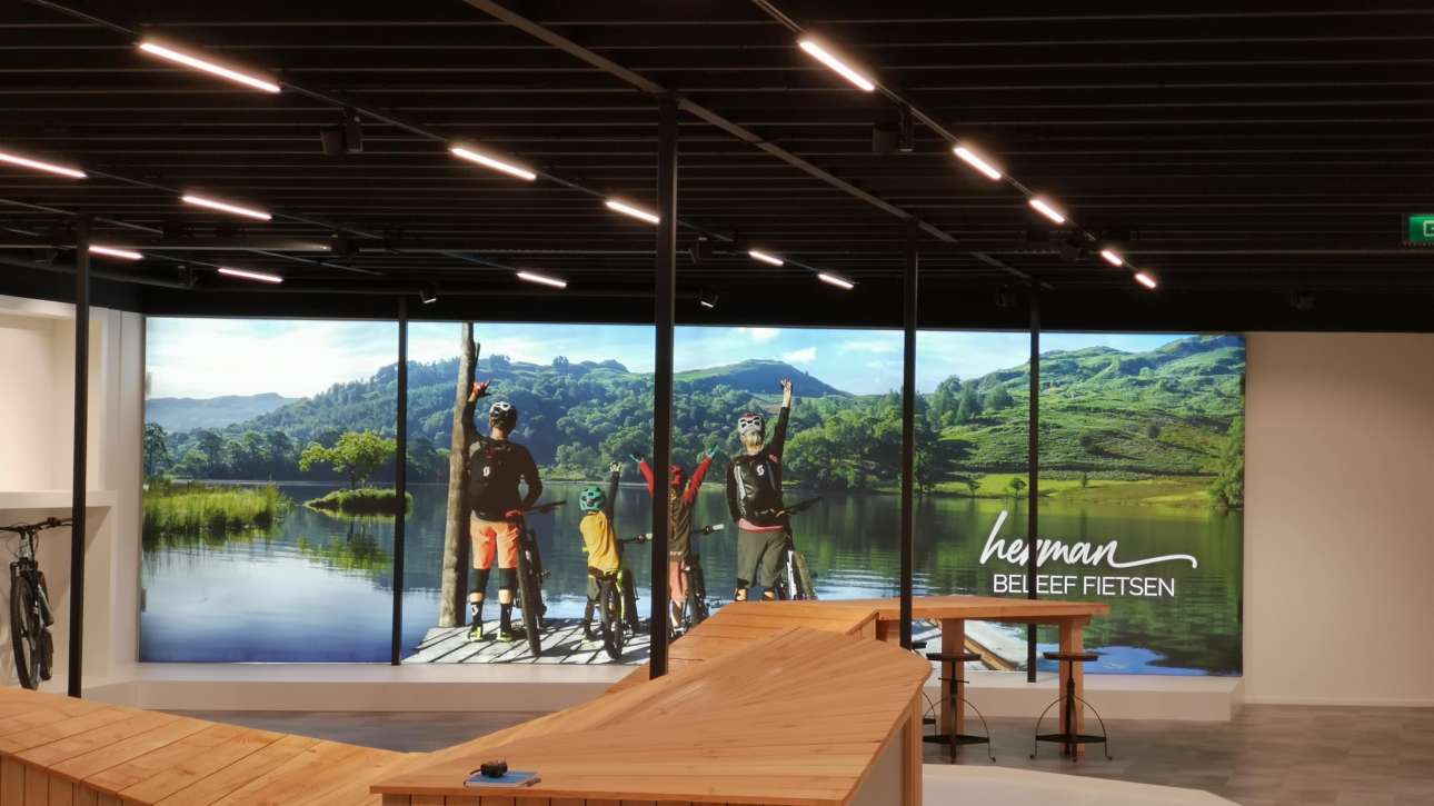 Indoor, reclame, signing, belettering, textielframes, winkelinrichting, peesframes, verlichte, frames, reclame, signing, nijverdal, wierden, vriezenveen, nijverdal, salland, rijssen, overijssel